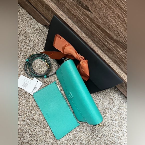 ❌SOLD❌ Coach Wyn Crossbody - Picture 9 of 13
